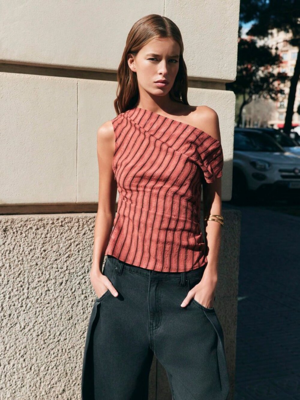 ARITZIA One-Shoulder Striped Asymmetrical Work Top